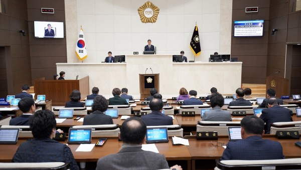 20191126 용인시의회, 제238회 제2차 정례회 제2차 본회의 열어.jpg