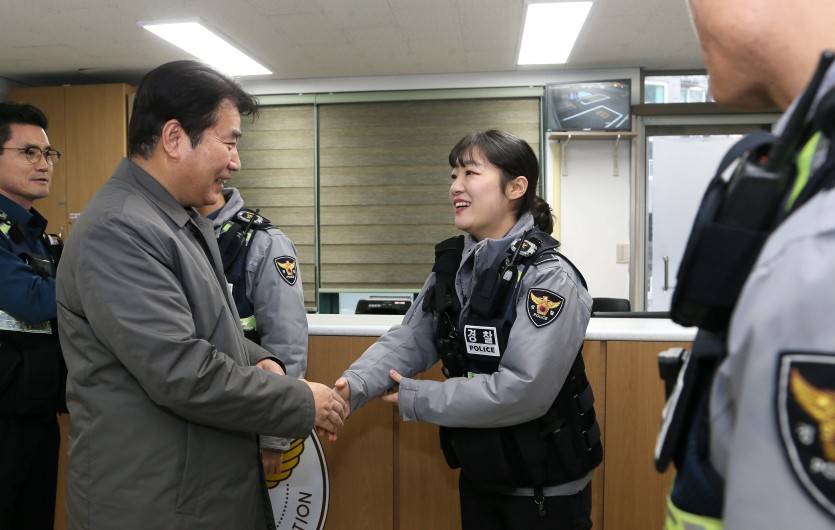 24일 동백지구대 방문 격려 (1).JPG