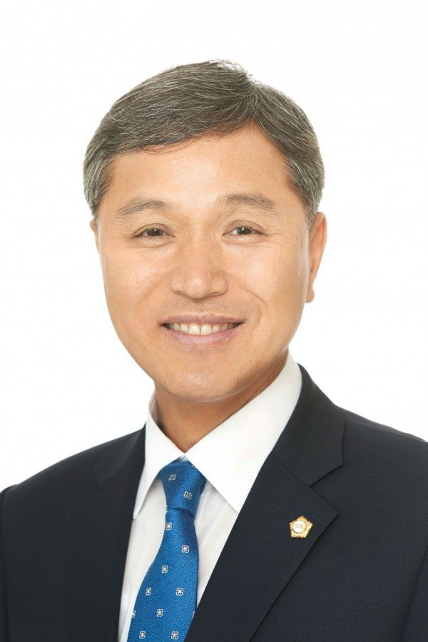 이건한 의장.jpg