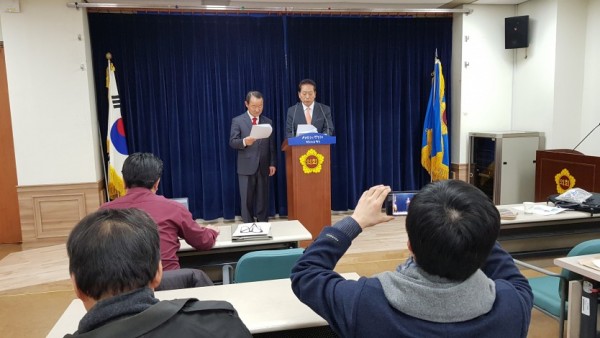 브리핑 사진.jpg
