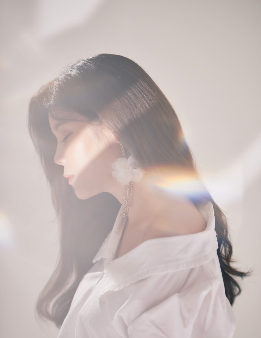 4월 25일 드라이브인콘서트 무대에 서는 가수 린 (2).jpg