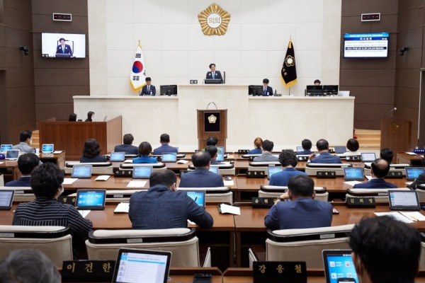 20200714 용인시의회, 제246회 임시회 폐회.jpg