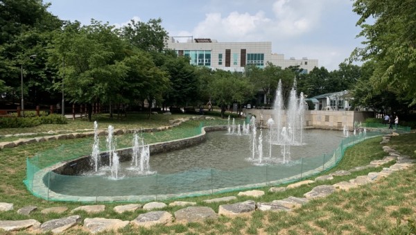 (사진) 풍덕천동 신정문화공원 연못분수.jpg