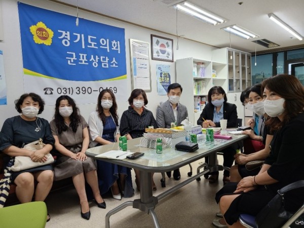 200727 정윤경 의원, 경기도유치원연합회 관계자 정담회 실시 (1).jpg