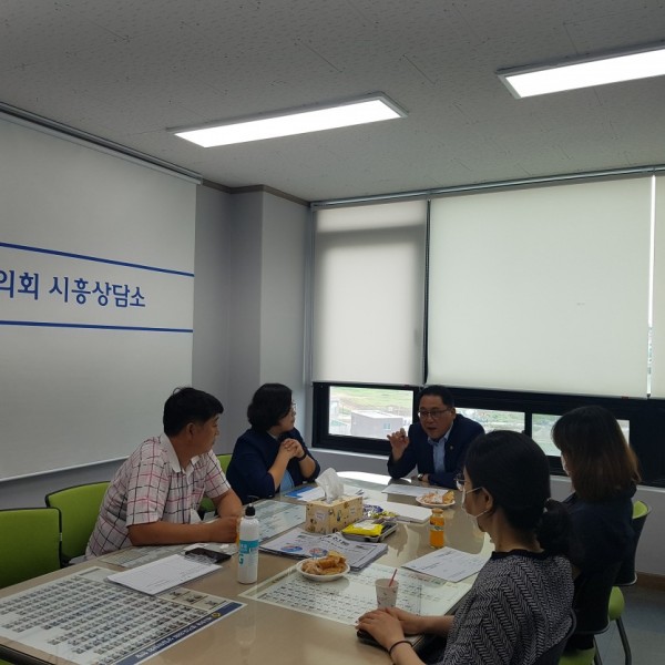 200729 안광률 의원, 학교 행정업무 경감 위한 정담회 실시.jpg