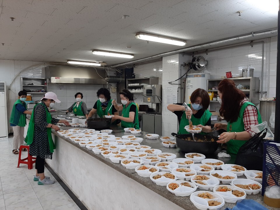 7일 보라동 도시락 전달 (1).jpeg