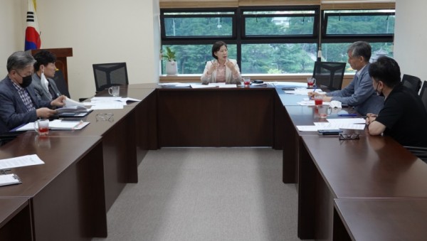 200805 김직란 의원, 학교 주차장 개방 관련 정담회 개최 (1).jpg