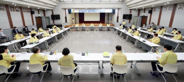 200819 경기도의회 코로나19 비상대책본부, 의사일정 조정 등 코로나19 확산세 방지 총력 (1).jpg