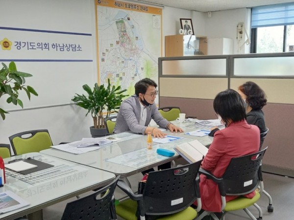 200824 추민규 의원, 진로진학 예산확정에 따른 시교육청 정담회 실시.jpg