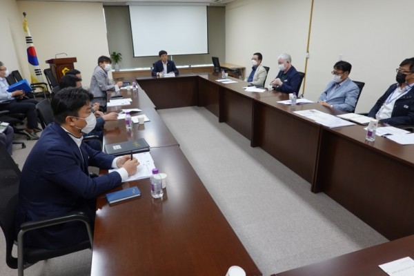 200929 엄교섭 의원, 국제물류4.0 물류단지 진행상황 정담회 실시 (1).jpg