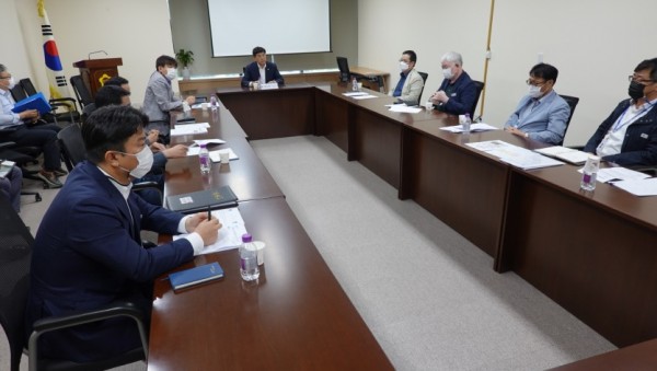 200929 엄교섭 의원, 국제물류4.0 물류단지 진행상황 정담회 실시 (1).jpg