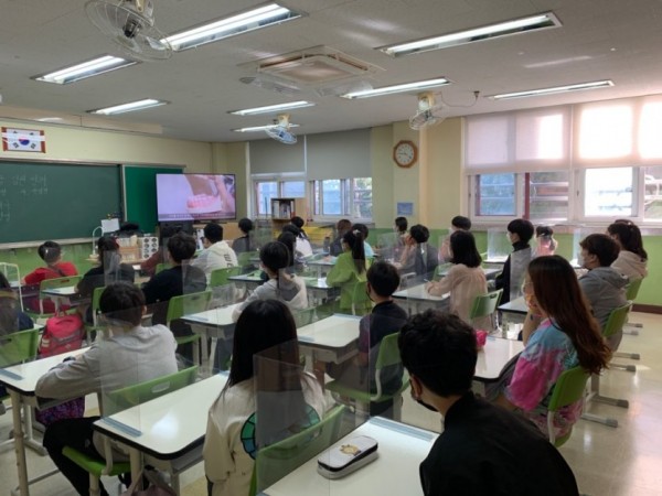 구강보건교육 사진(역북초).jpg
