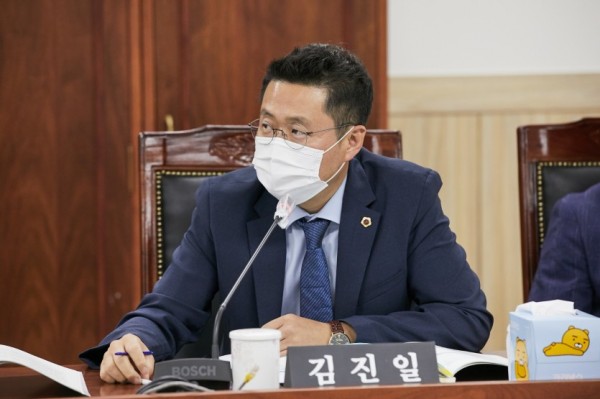 200917 김진일 의원, 플랫폼 노동자들의 노동환경 개선을 위한 대책마련 촉구 (1).jpg