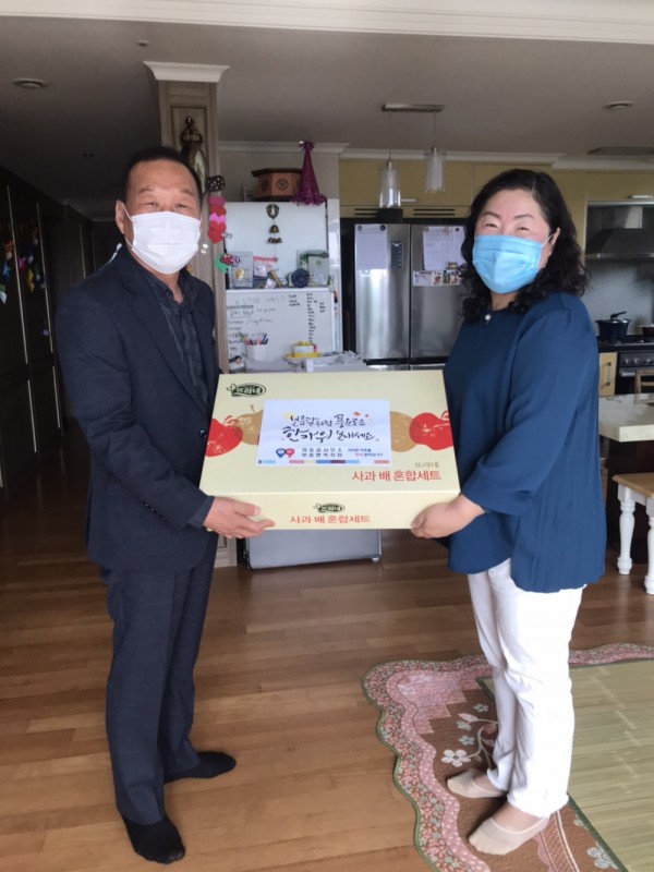 [사진]이동읍기쁨두배드림과일선물세트보도자료.jpeg