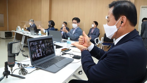 201006 장현국 의장, 파주시청소년교육의회 청소년과 온라인 정담회 진행 (1).jpg