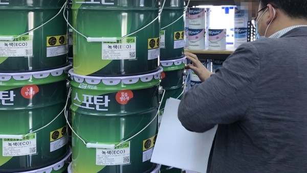 2.페인트가게+단속+사진.JPG