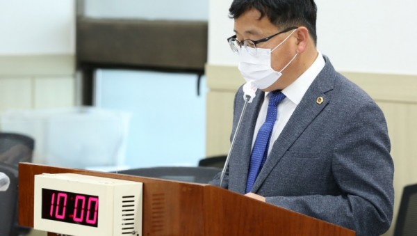 201015 장대석 의원, 경기도 사회복지사 등의 처우 및 지위향상 개정안 보건복지위 통과 (1).jpg