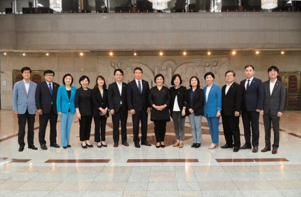 경제노동위원회.jpg