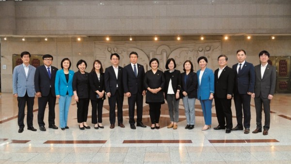 경제노동위원회.jpg