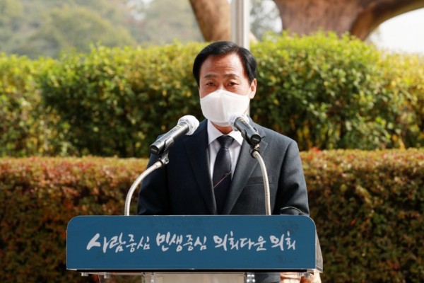 201022 경기도의회 자치분권발전위원회, 지방자치법 개정안 국회 통과 촉구 결의대회 실시_ (1).jpg