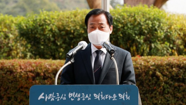 201022 경기도의회 자치분권발전위원회, 지방자치법 개정안 국회 통과 촉구 결의대회 실시_ (1).jpg
