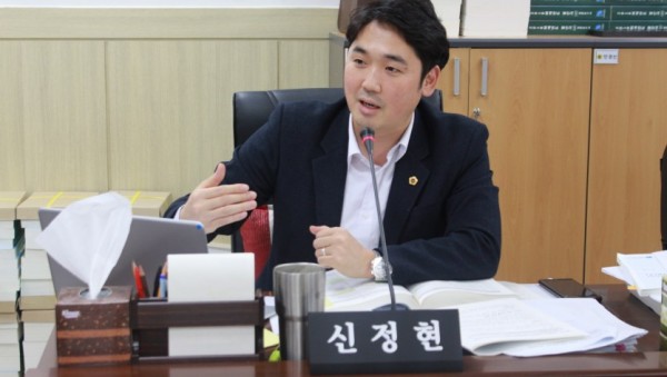 201023 신정현 의원, 고령자 비정규직 노동자 보호를 위한 조례 제정 본격화 사진1.jpg