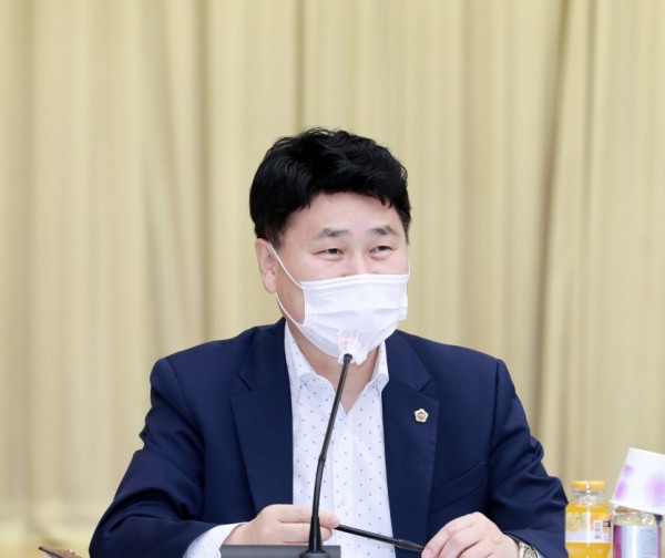 201027 김원기 의원, 인생2막 재취업을 위한 직업교육 경기도가 앞장서야 (1).jpg
