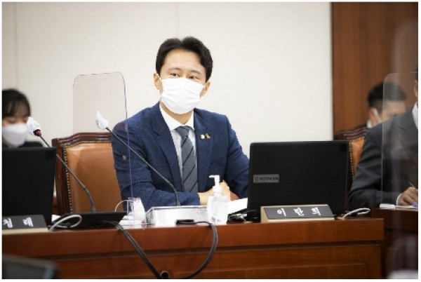이탄희11.jpg