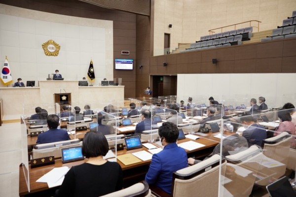 20201013 용인시의회, 제248회 임시회 개회(1).jpg