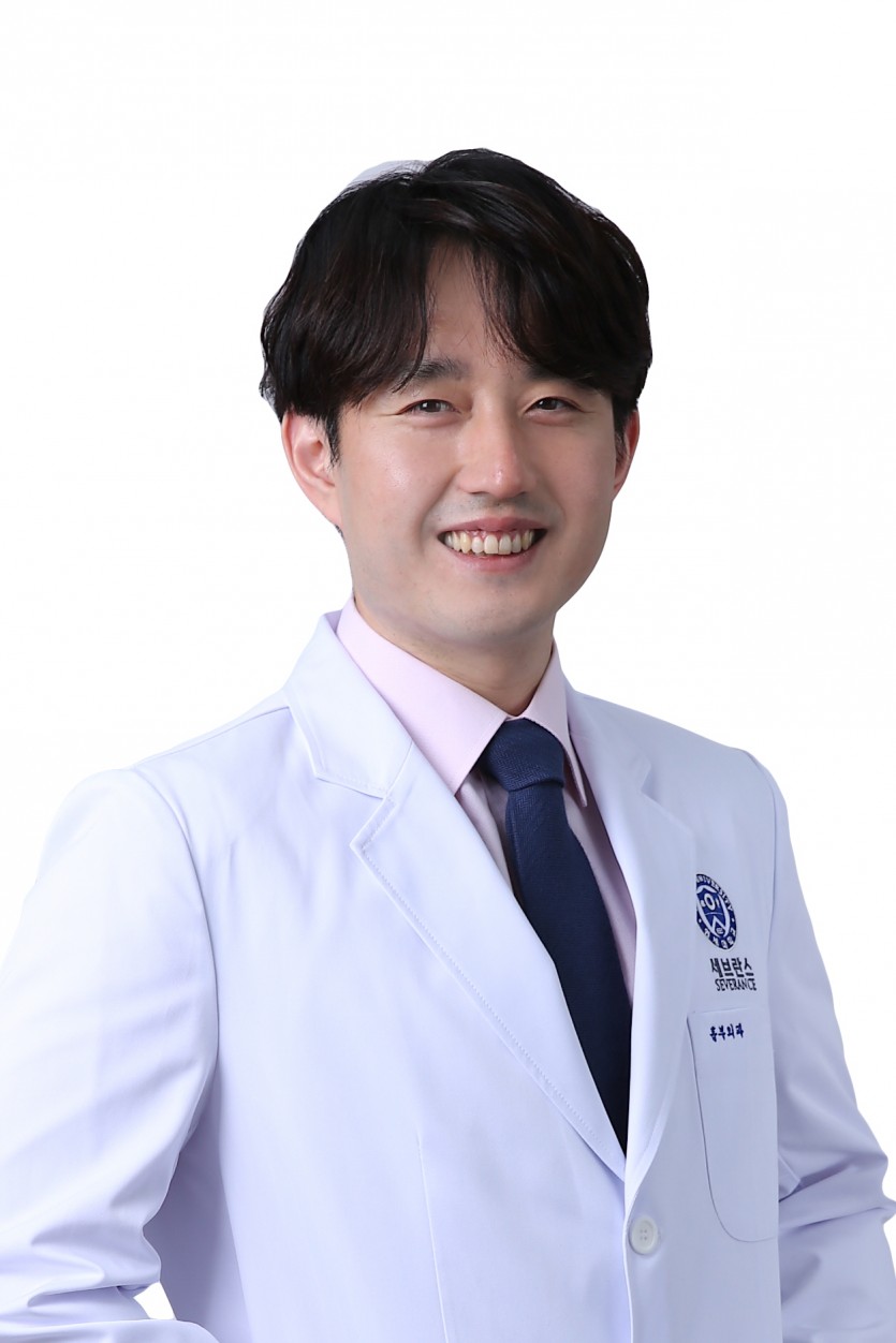 [사진1] 연세대학교 의과대학 용인세브란스병원 흉부외과 김완기 교수.jpg
