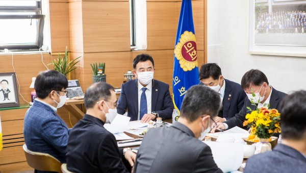 3일 도의원 간담회 (1).jpeg