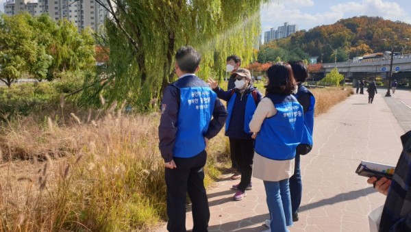 201104_죽전2동 탄천 환경개선 지킴이 활동 사진.jpg