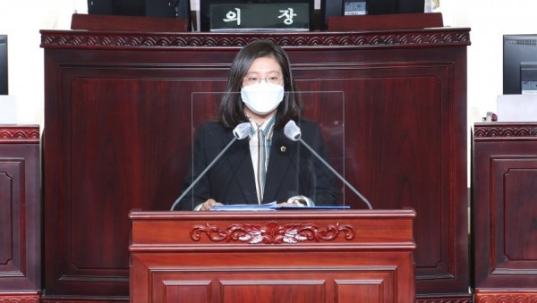 201104 오지혜 의원, 교육행정 및 도정 현안 전반 질문 (1).jpg
