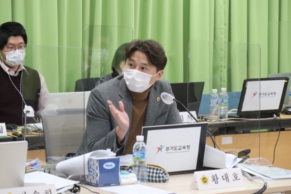 201106 황대호 의원, 학벌사회 조장, 왜곡된 역사관 방조하는 도교육청에 일침.jpg