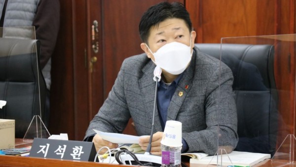 201112 지석환 의원, 코로나 19에 적극적 대응으로 확산예방 노력.jpg