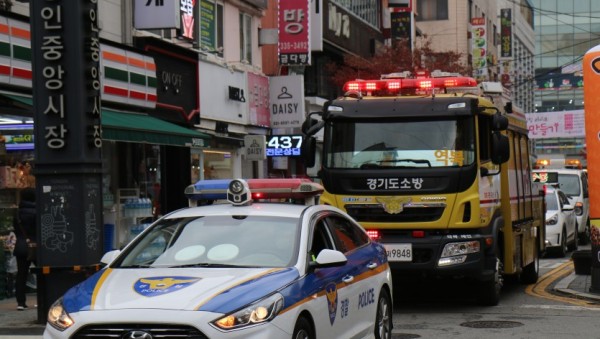 소방차 길터주기 및 퍼레이드 사진.JPG