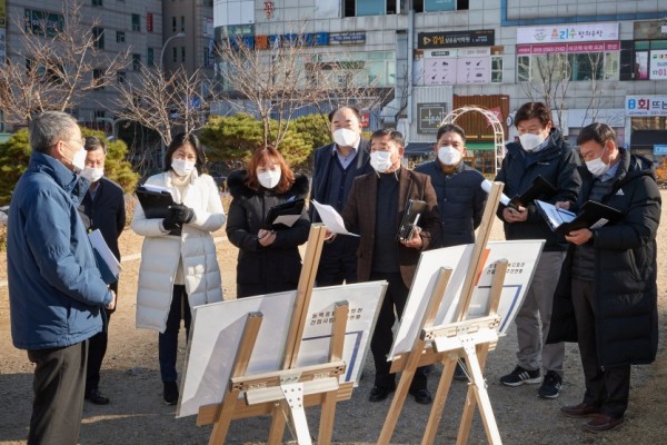 20201201 행정사무감사 현지확인-자치행정위원회(1)-보정종합복지회관.jpg