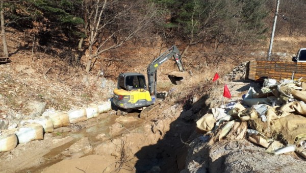 201204_용인시 도로 하천수해복구 마무리 박차_사진(1).jpg