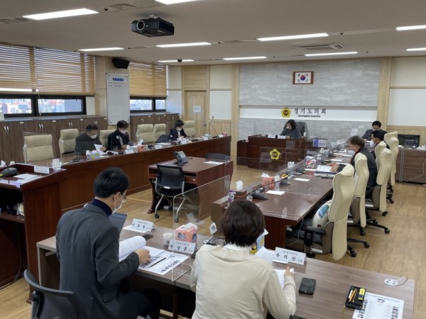 201215 정당발전소, 연구용역 최종보고회 개최 (1).jpg