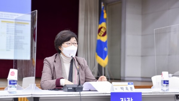 201217 박옥분 의원, 학령기 발달장애 현황과 지원정책 무관중 토론회 개최 (1).jpg