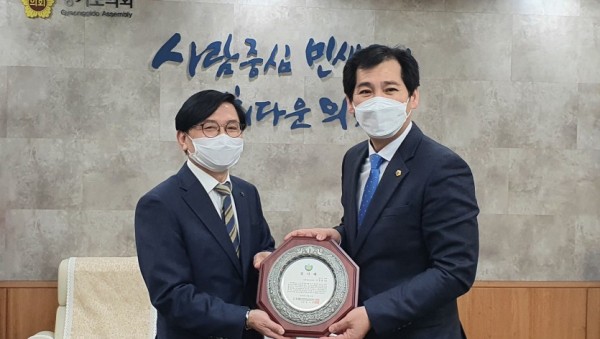201231 이영봉 의원, 5.18 왜곡 처벌법 국무회의를 통과 바람직.jpg