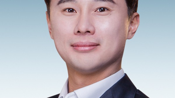 210105 황대호 의원, ‘더불어민주당 지방의회 우수조례 1급 포상’ 수상.jpg