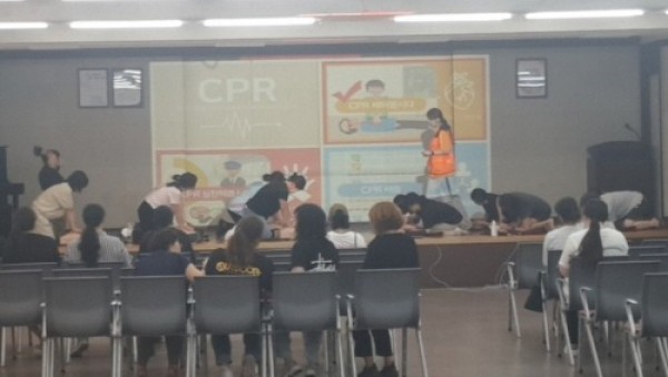[크기변환]4. 이천시 어린이 이용시설 종사자 대상 안전교육 실시1.jpg
