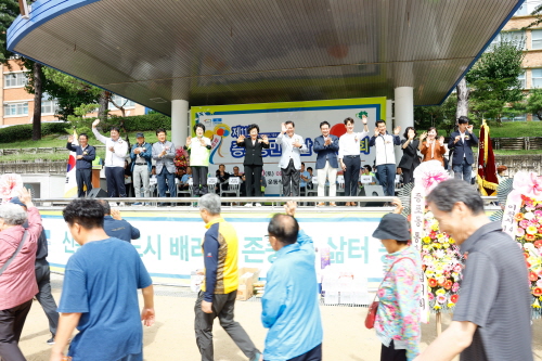 b9debb487b924ec65779855444bf522b_1758612116_2952.jpg