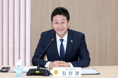 251216 김진경 의장 “경기도 해양 ‘생활체육의 바다’로”...생활체육 기반 해양도시 전략 연구 최종 보고회 개최 (4).jpg