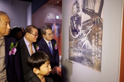 안중근 유묵 ‘장탄일성 선조일본’ 첫 공개(3).jpg