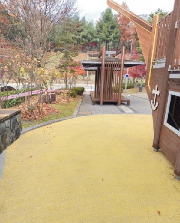 [크기변환]2. 보물선어린이공원 고압세척 정비 완료.jpg